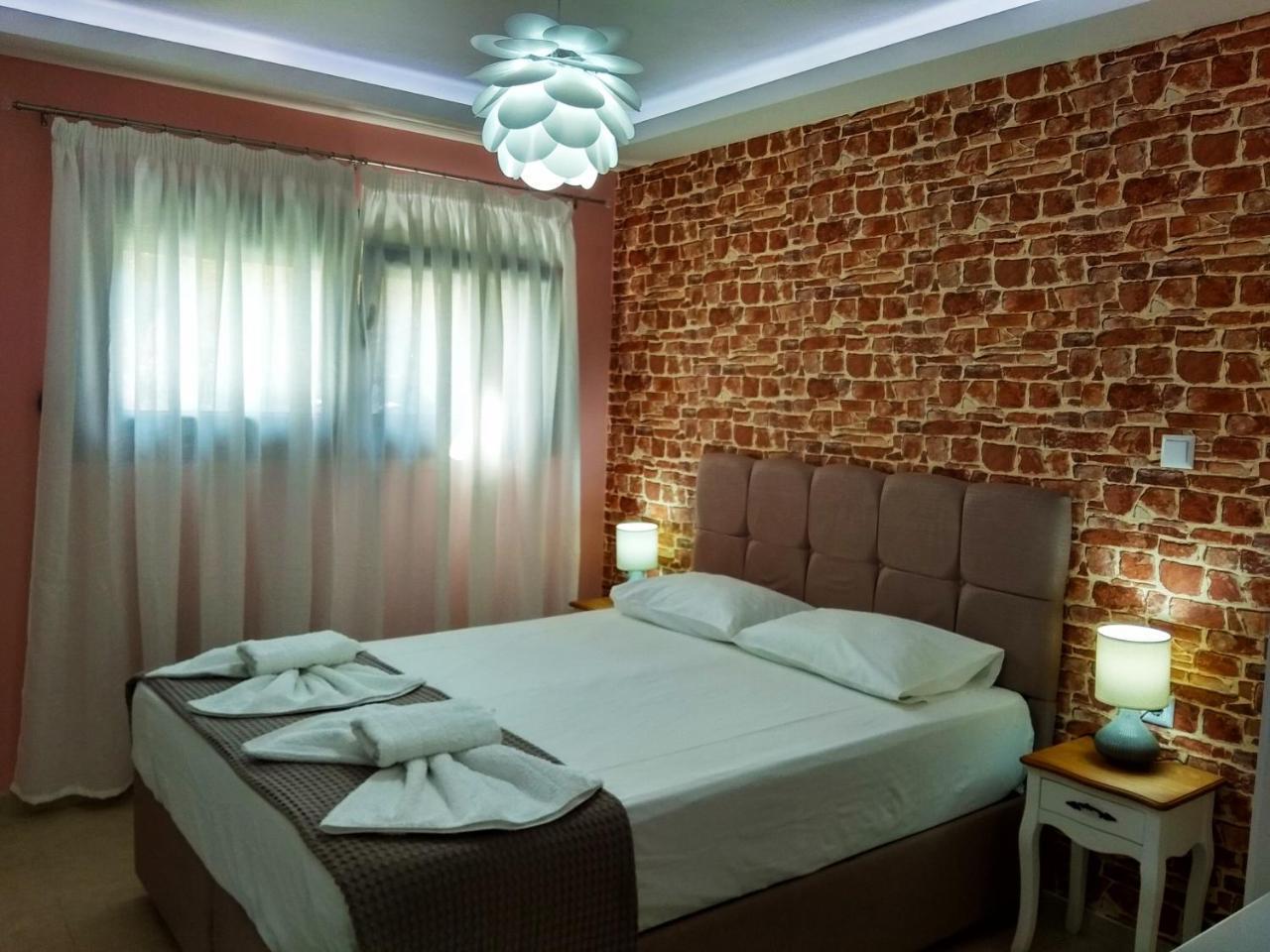 Iros Apartment เนอาเปรามอส ภายนอก รูปภาพ