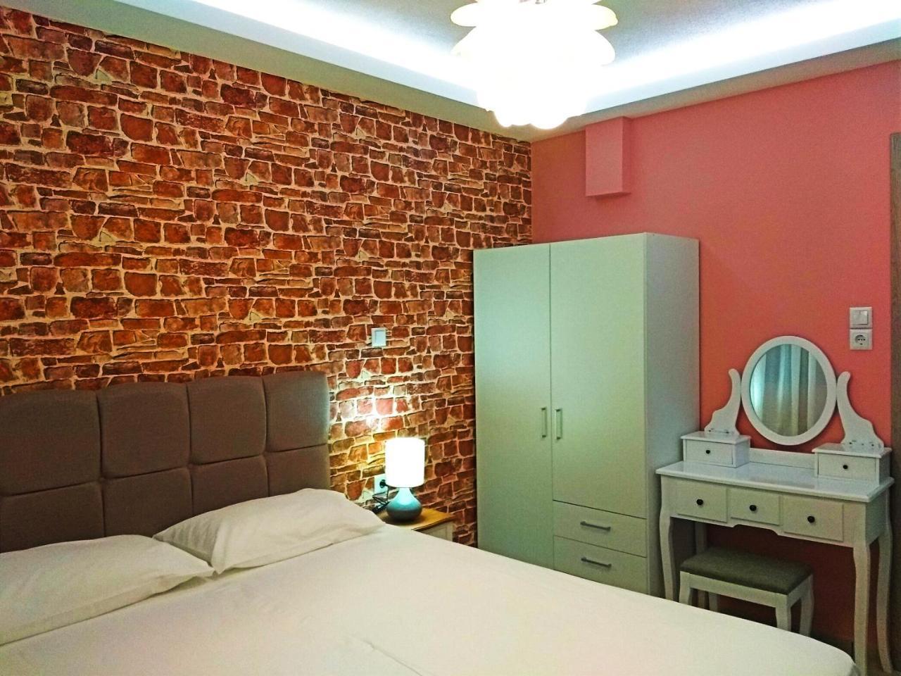 Iros Apartment เนอาเปรามอส ภายนอก รูปภาพ